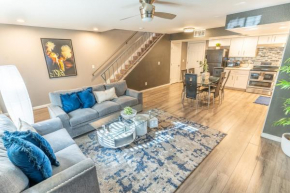 Spacious 2-Bedroom Townhouse with Pool & Private Patio in Central Las Vegas